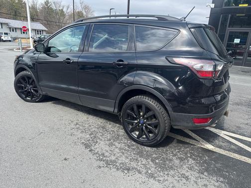 Shadow Black 2018 Ford Escape SE
