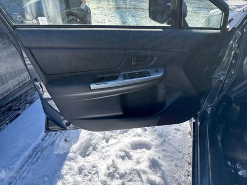 2016 Subaru Impreza 2.0i