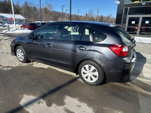 2016 Subaru Impreza 2.0i