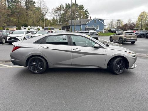 Fluid Metal 2023 Hyundai ELANTRA HEV Blue