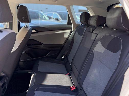 Deep Black 2022 Volkswagen Taos 1.5T S