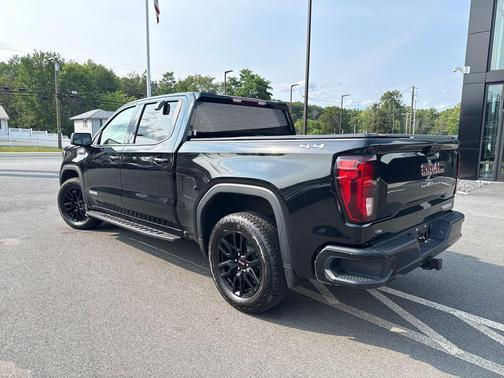 Onyx Black 2025 GMC Sierra 1500 Elevation