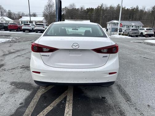 2015 Mazda Mazda3 i Sport