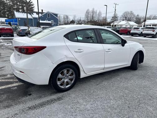 2015 Mazda Mazda3 i Sport