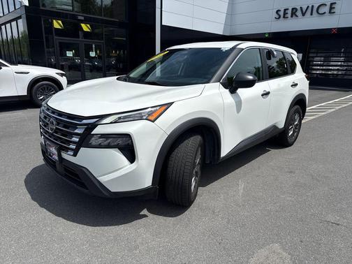 Glacier White 2024 Nissan Rogue S