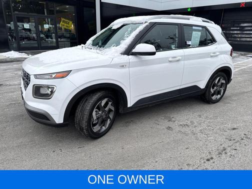 2025 Hyundai VENUE SEL