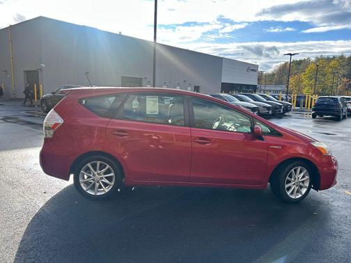 2012 Toyota Prius v Five