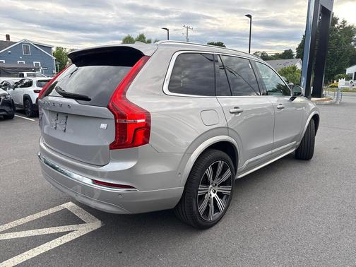 Silver Dawn Metallic 2023 Volvo XC90 Recharge Plug-In Hybrid T8 Plus 6-Seater