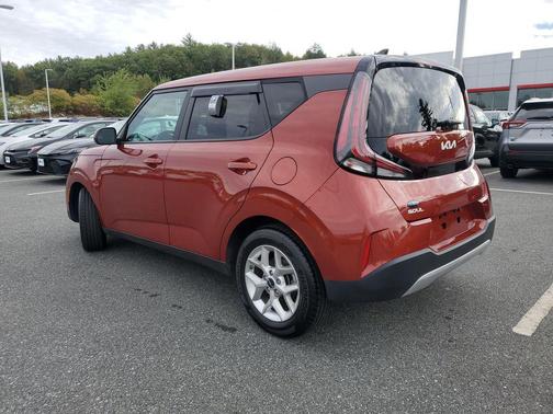 2024 Kia Soul LX