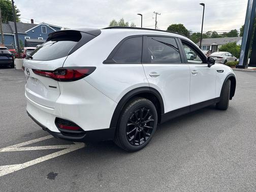 Rhodium White Premium 2026 Mazda CX-70 3.3 Turbo Preferred