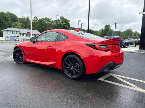 Track bRed 2024 Toyota GR86 Premium