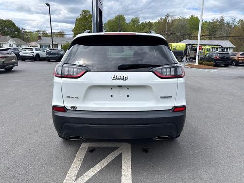 Bright White Clearcoat 2022 Jeep Cherokee Latitude Lux