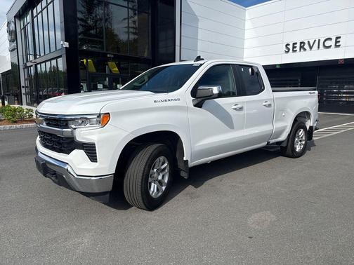Summit White 2023 Chevrolet Silverado 1500 LT