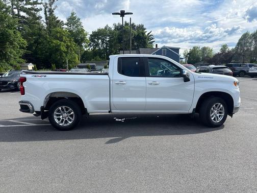 Summit White 2023 Chevrolet Silverado 1500 LT