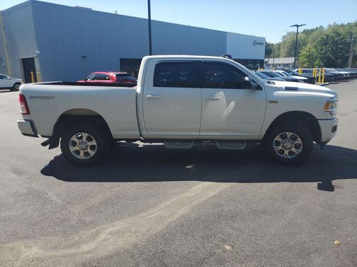 2019 RAM 2500 Big Horn Crew Cab 4x4 6'4' Box