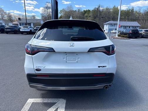 Platinum White Pearl 2024 Honda HR-V AWD Sport