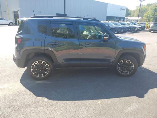2023 Jeep Renegade Upland