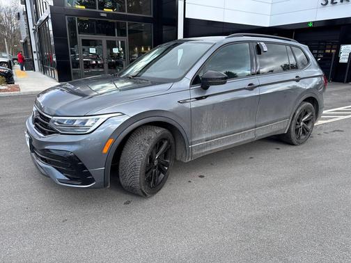 2023 Volkswagen Tiguan 2.0T SE R-Line Black 4MOTION