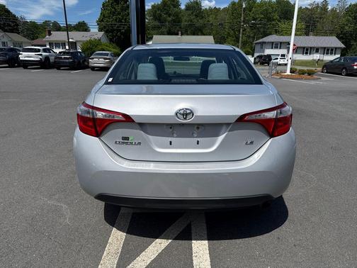 Classic Silver Metallic 2016 Toyota Corolla LE