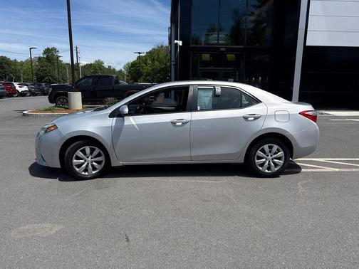 Classic Silver Metallic 2016 Toyota Corolla LE