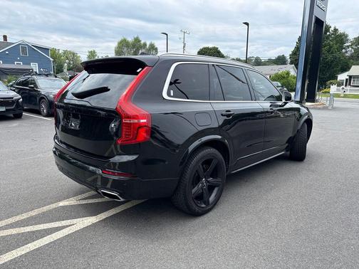 Onyx Black Metallic 2017 Volvo XC90 T6 R-Design