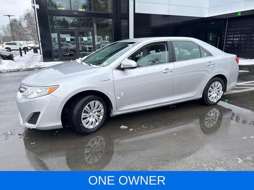 2014 Toyota Camry Hybrid XLE