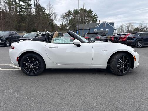 Snowflake White Pearl Mica 2026 Mazda MX-5 Miata Grand Touring