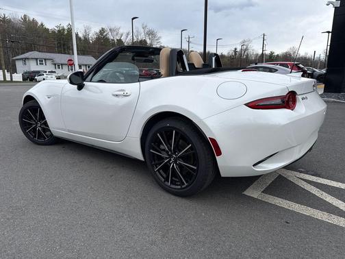 Snowflake White Pearl Mica 2026 Mazda MX-5 Miata Grand Touring