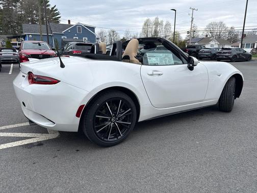Snowflake White Pearl Mica 2026 Mazda MX-5 Miata Grand Touring