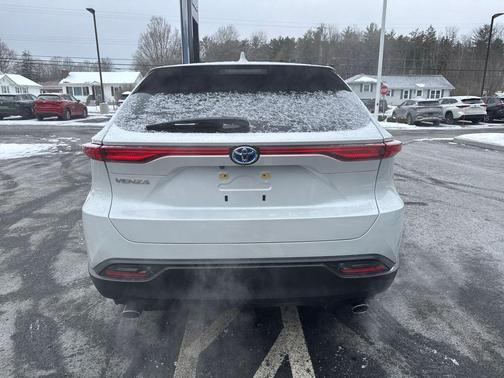 2024 Toyota Venza LE