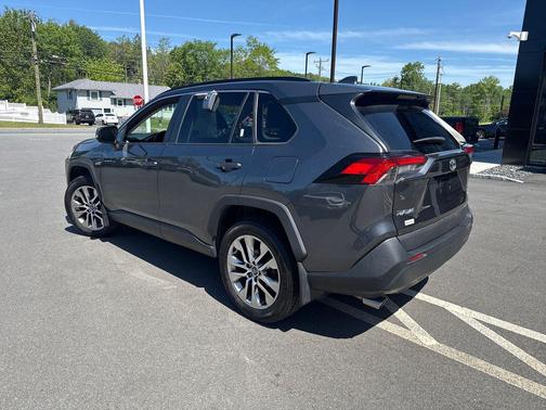Magnetic Gray Metallic 2021 Toyota RAV4 XLE Premium