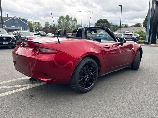 Soul Red Crystal Metallic 2026 Mazda MX-5 Miata Club