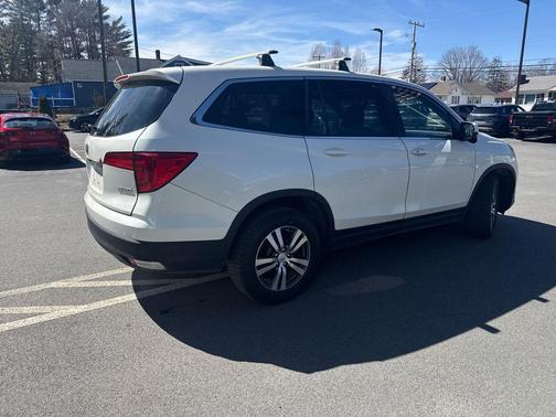 Lunar Silver Metallic 2016 Honda Pilot EX-L