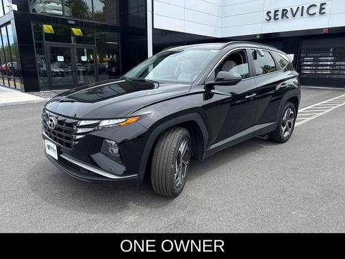 Black Pearl 2024 Hyundai TUCSON SEL