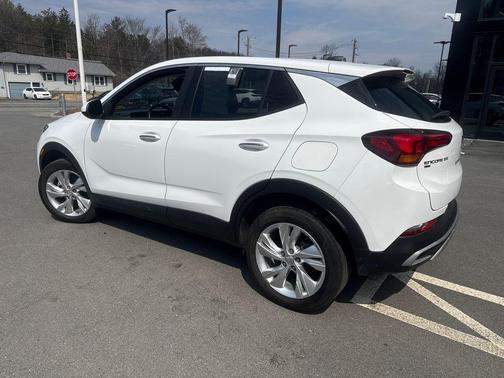 Summit White 2025 Buick Encore GX Preferred
