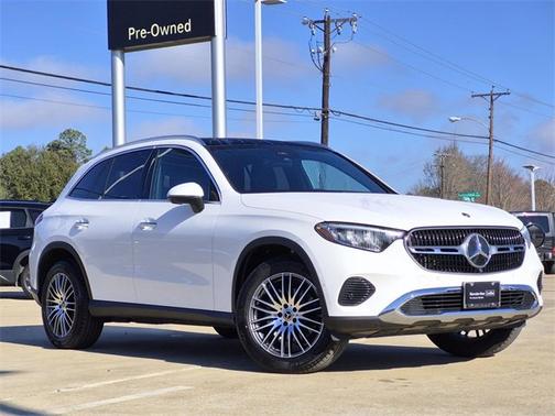 2025 Mercedes-Benz GLC 300 