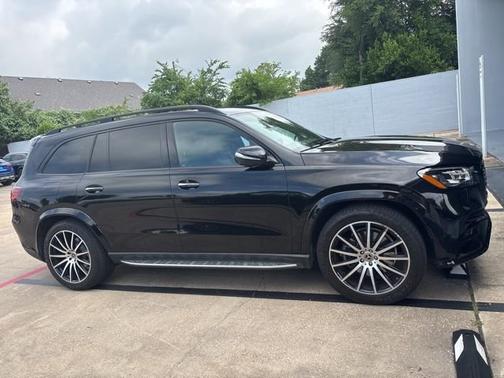 Obsidian Black Metallic 2024 Mercedes-Benz GLS 450 4MATIC