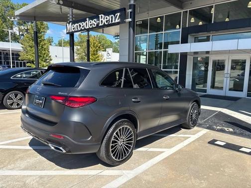 MANUFAKTUR exclusive graphite grey magno 2026 Mercedes-Benz GLC 300