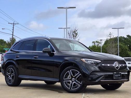 2026 Mercedes-Benz GLC 300 