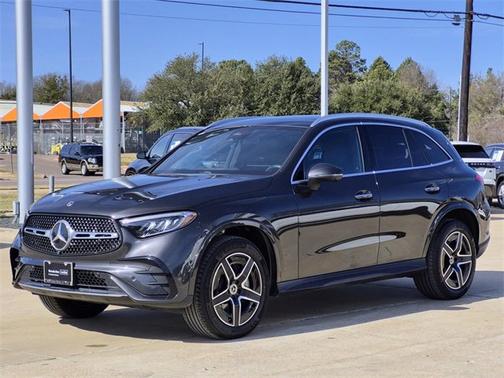2025 Mercedes-Benz GLC 300 4MATIC