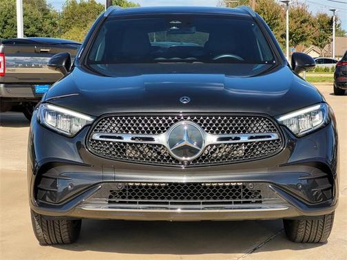 2025 Mercedes-Benz GLC 350e Base