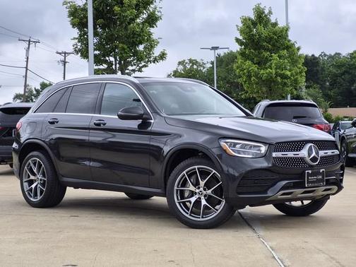 Graphite Grey Metallic 2022 Mercedes-Benz GLC 300