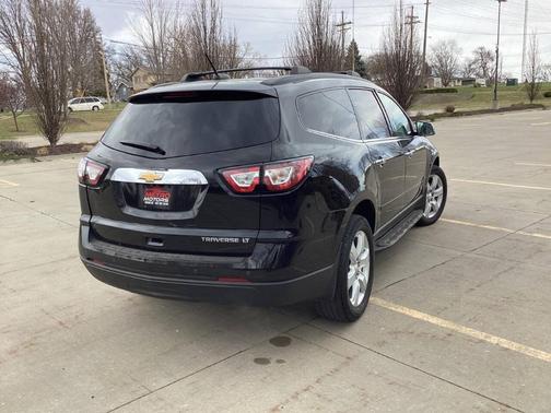 Black 2016 Chevrolet Traverse 1LT