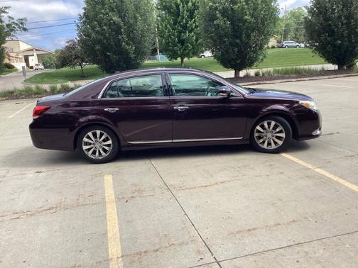Burgundy 2011 Toyota Avalon Limited