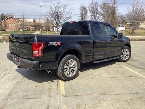Black 2017 Ford F-150 XLT