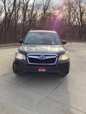 Crystal Black Silica 2015 Subaru Forester 2.5i