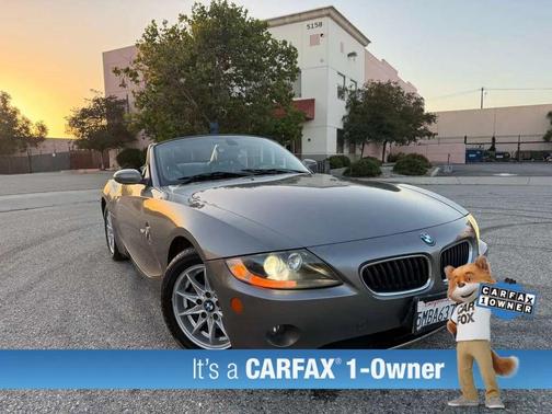 Gold 2005 BMW Z4 2.5i Roadster