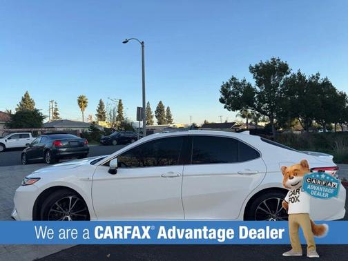 2018 Toyota Camry Hybrid XLE