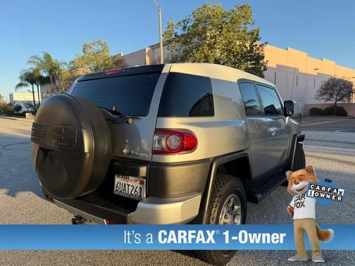 2012 Toyota FJ Cruiser Base