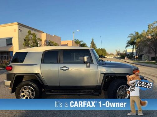 2012 Toyota FJ Cruiser Base